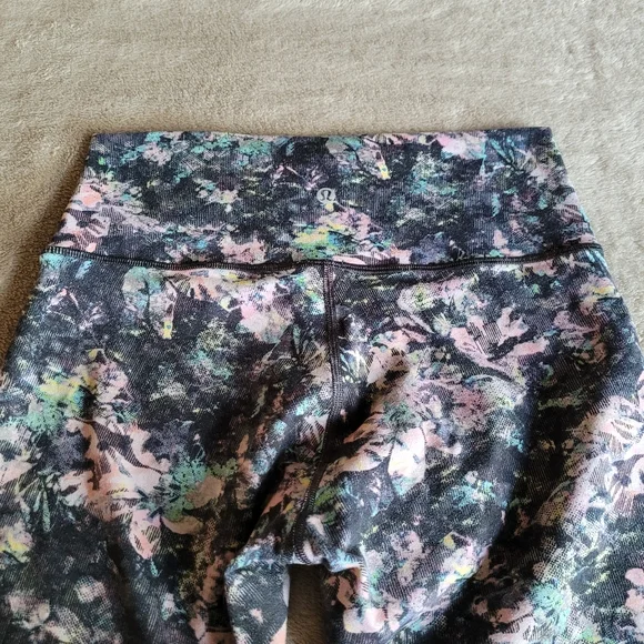 Lululemon Wunder Under Dappled Daze Multi size 8 - Picture 5 of 8